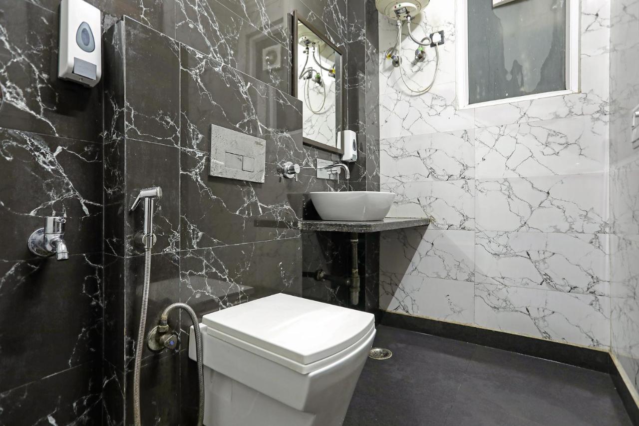 Fabhotel White House Bnb - Nr Yashobhoomi Convention Centre 델리 외부 사진